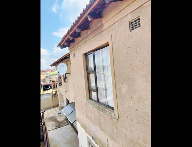 20 BEDROOM HOUSE FOR SALE IN PHOMOLONG